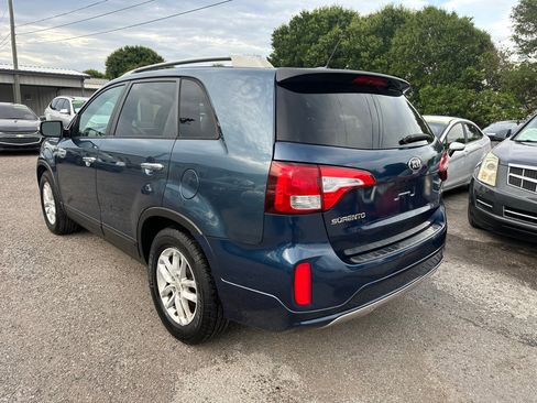 Used 2015 Kia Sorento LX FWD image 4