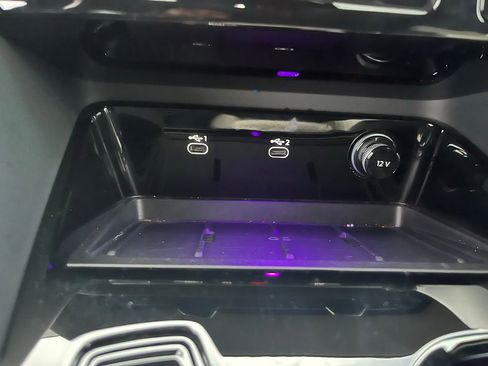 Used 2025 Audi Q5 Premium AWD/4WD image 16