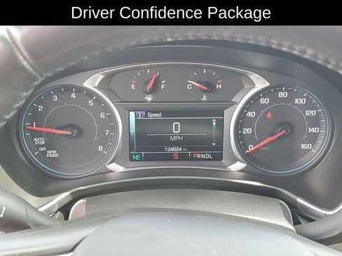 Used 2018 Chevrolet Equinox LT w/ Sun & Infotainment Package AWD/4WD image 12