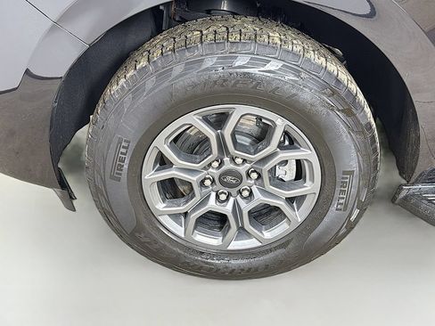 Used 2025 Ford Expedition Active AWD/4WD image 18