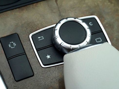 Used 2016 Mercedes-Benz E 350 Sedan image 15