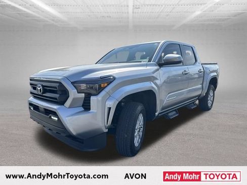 Used 2025 Toyota Tacoma SR5 AWD/4WD image 4
