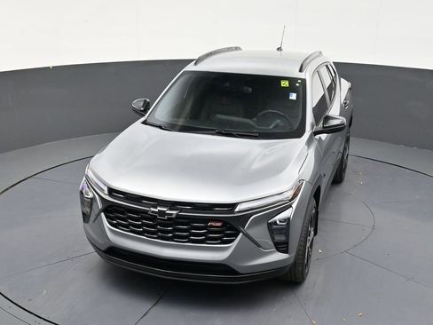 Used 2024 Chevrolet Trax RS w/ Driver Confidence Package FWD image 19