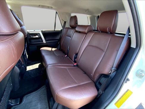 Used 2016 Toyota 4Runner Limited AWD/4WD image 21