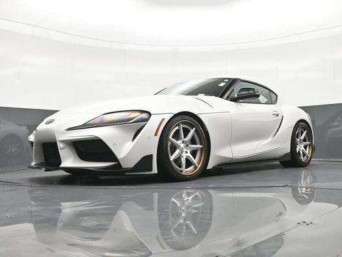 Used 2021 Toyota Supra w/ Safety & Technology Package RWD image 23