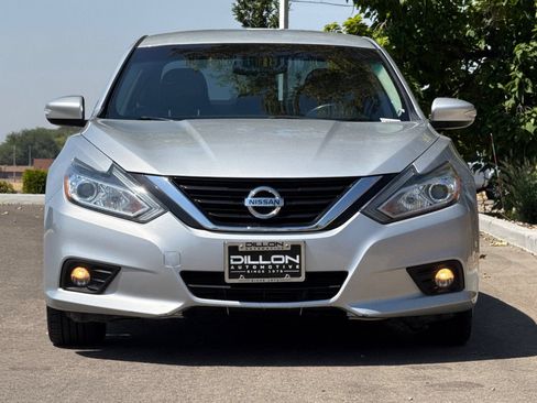 Used 2018 Nissan Altima 2.5 SL FWD image 9