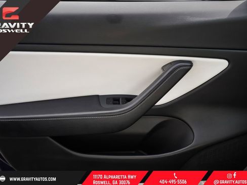 Used 2021 Tesla Model 3 Standard Range Plus image 30