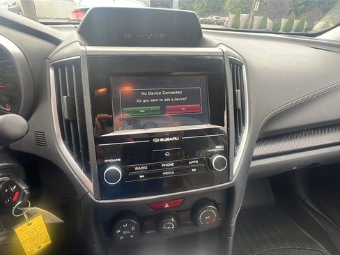 Used 2017 Subaru Impreza 2.0i Premium image 17