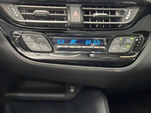 Used 2018 Toyota C-HR XLE image 17