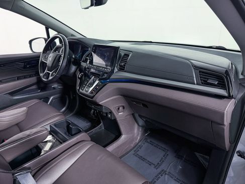 Used 2023 Honda Odyssey Touring image 13
