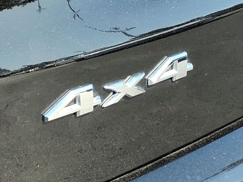 Used 2023 Jeep Compass Latitude image 33