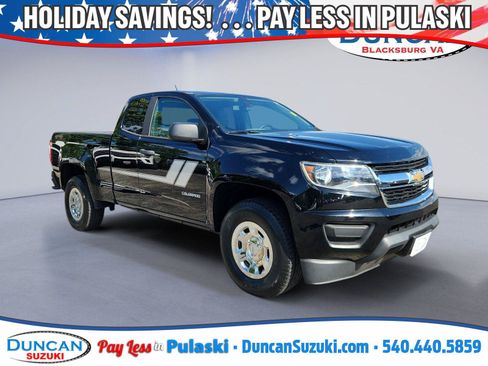 Used 2018 Chevrolet Colorado W/T w/ WT Convenience Package AWD/4WD image 1