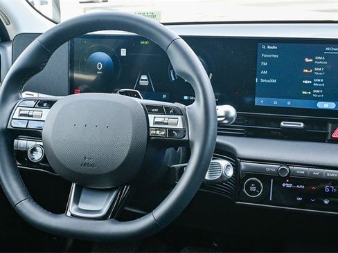 Certified 2025 Hyundai Ioniq 5 SEL image 18