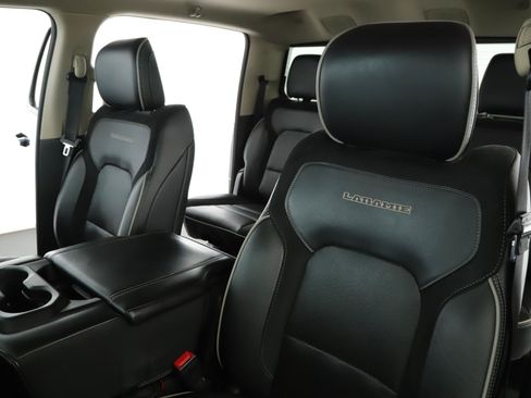 Used 2021 RAM 1500 Laramie AWD/4WD image 5