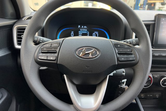 New 2026 Hyundai Venue SE FWD image 21