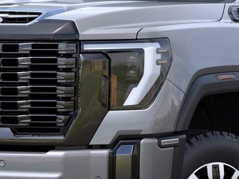 New 2026 GMC Sierra 2500 Denali Ultimate AWD/4WD image 11