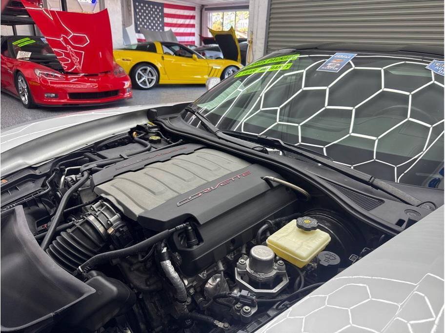 Used 2016 Chevrolet Corvette Stingray Coupe RWD image 23