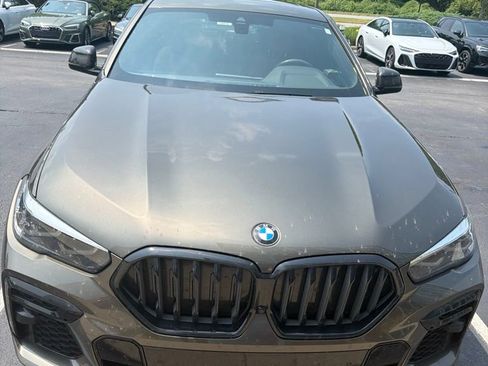 Used 2022 BMW X6 xDrive40i w/ M Sport Package AWD/4WD image 2