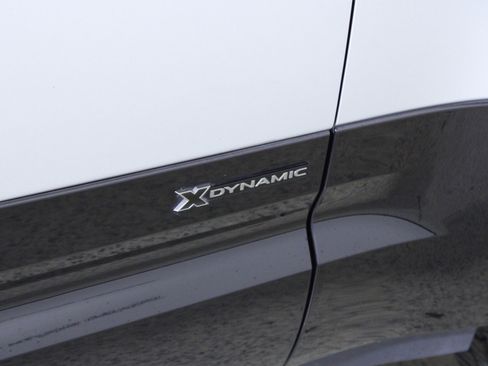 Used 2021 Land Rover Defender 110 X-Dynamic HSE image 9