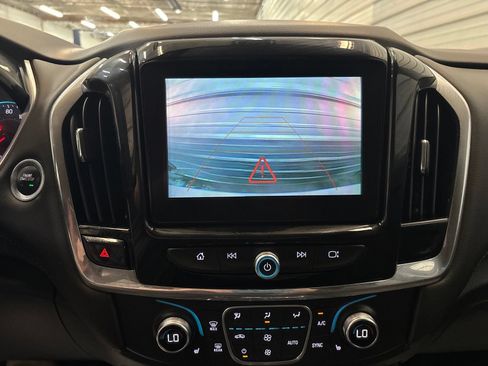 Used 2018 Chevrolet Traverse LT AWD/4WD image 21