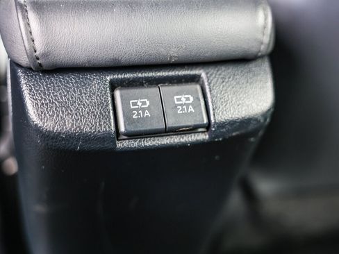 Certified 2021 Toyota Prius Prime XLE FWD image 8