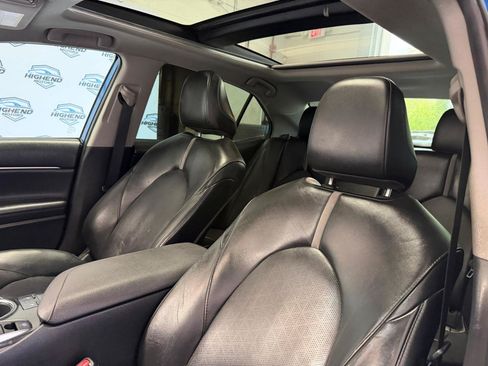 Used 2020 Toyota Camry XSE w/ Navigation Package FWD image 16