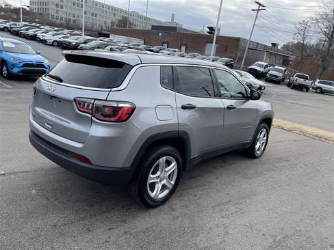 Used 2023 Jeep Compass Sport image 8