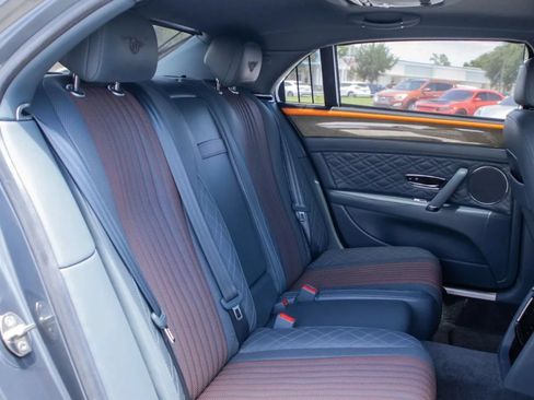 Used 2018 Bentley Flying Spur S V8 AWD/4WD image 27