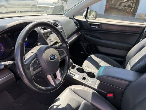 Used 2016 Subaru Outback 2.5i Limited image 9