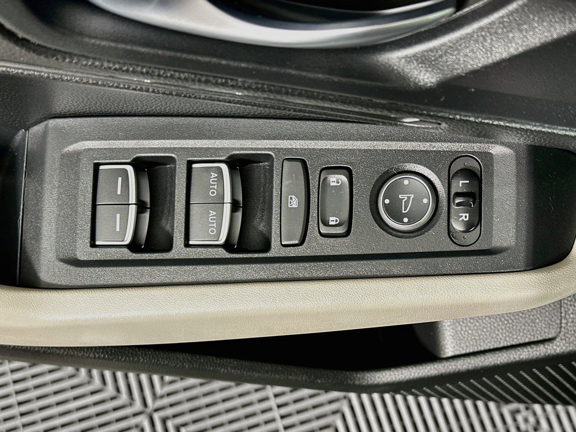 Used 2025 Honda Accord LX image 15