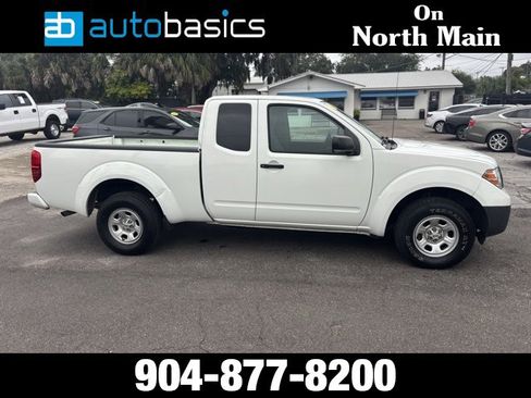 Used 2019 Nissan Frontier S image 6