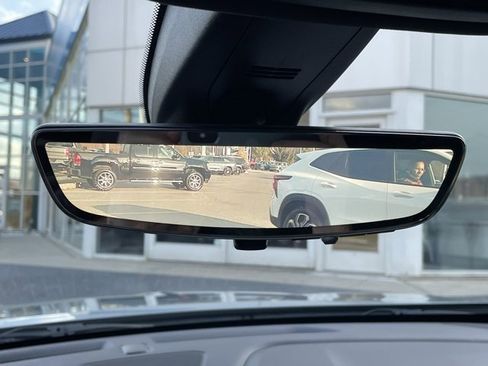 Certified 2023 Chevrolet Traverse LT w/ LT Premium Package image 36