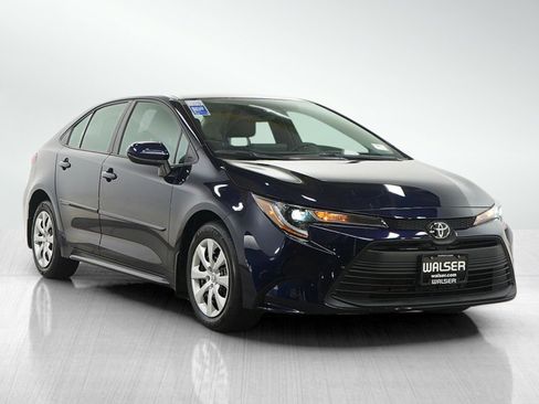 Used 2023 Toyota Corolla LE w/ Carpet Mat Package (TMS) image 7