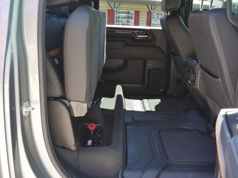 Used 2025 GMC Sierra 2500 AT4 AWD/4WD image 31