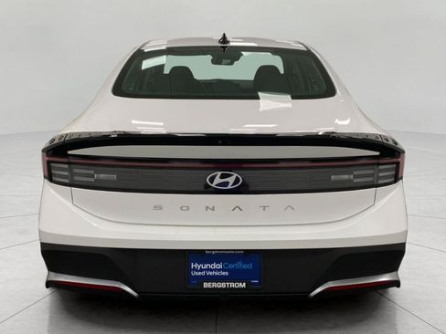 Certified 2025 Hyundai Sonata SE FWD image 4