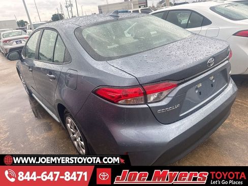 Used 2026 Toyota Corolla LE image 4