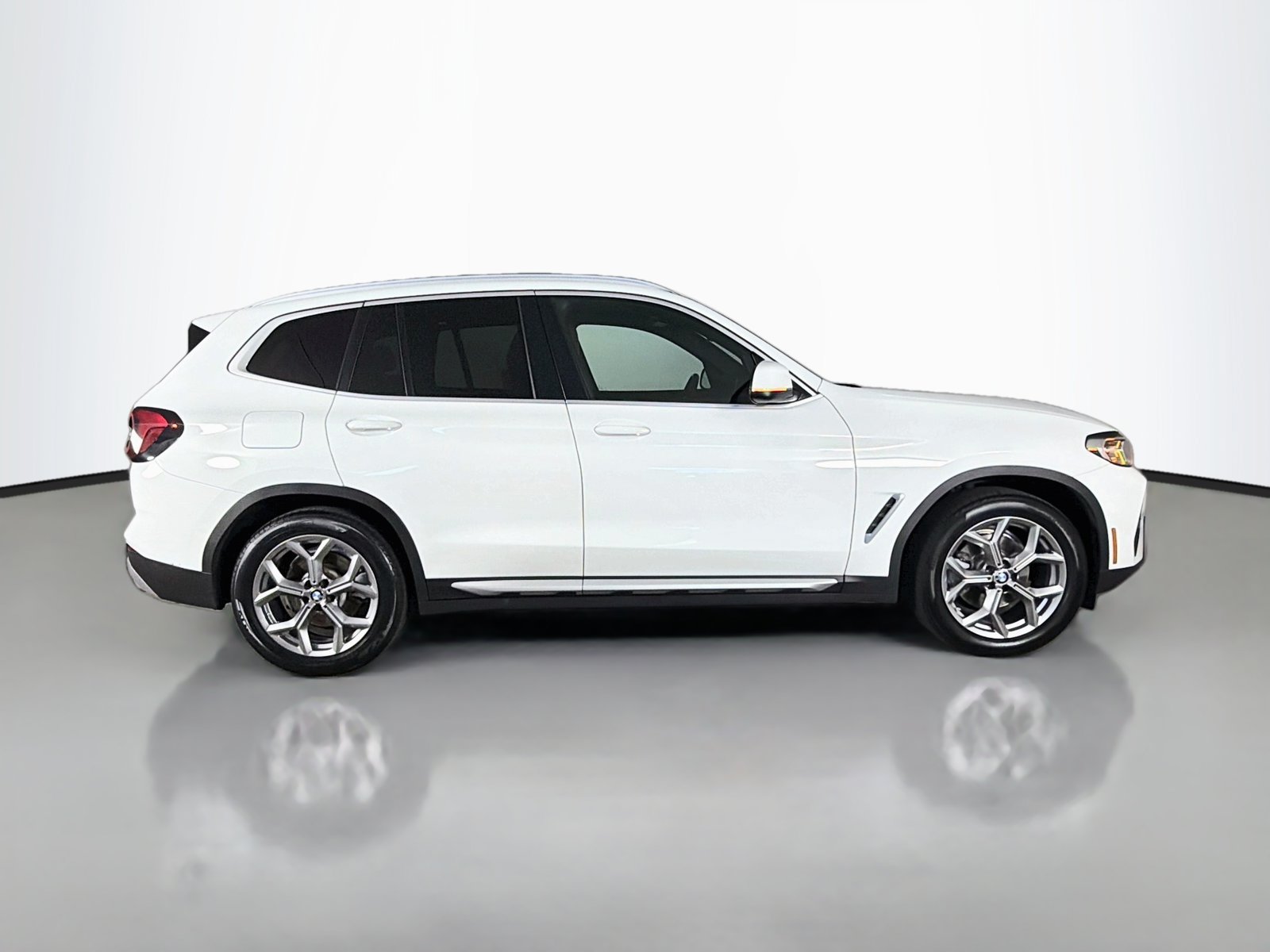 Certified 2023 BMW X3 sDrive30i w/ Premium Package RWD image 8