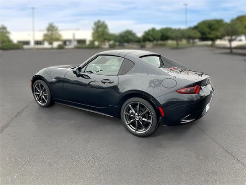 Used 2019 MAZDA MX-5 Miata RF Grand Touring image 4