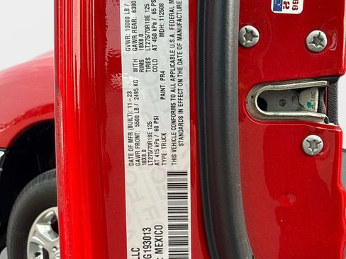 Used 2024 RAM 2500 Big Horn AWD/4WD image 34