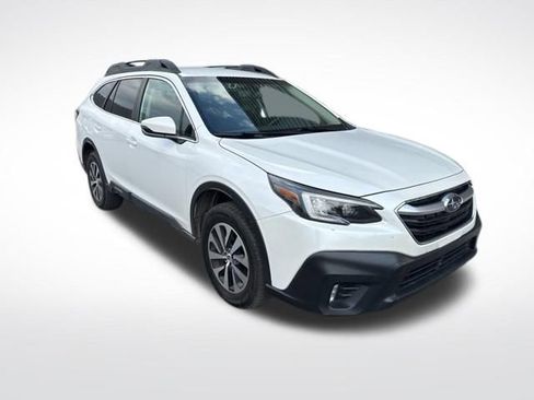 Used 2022 Subaru Outback Premium AWD/4WD image 7