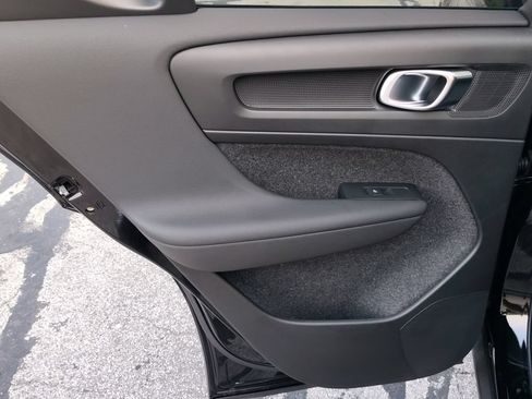 New 2026 Volvo XC40 B5 Plus w/ Protection Package Premier AWD/4WD image 20