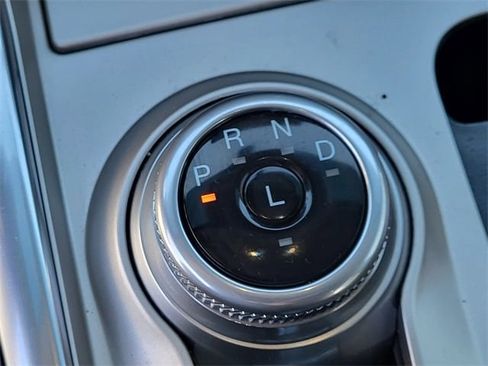 Used 2022 Ford Explorer XLT w/ Equipment Group 202A image 38