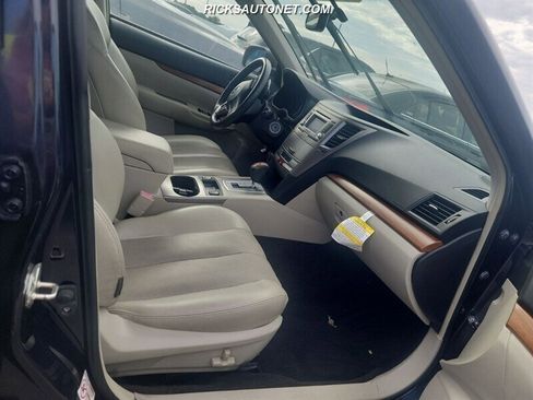 Used 2013 Subaru Outback 2.5i Limited image 10