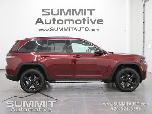 New 2026 Jeep Grand Cherokee Limited image 1