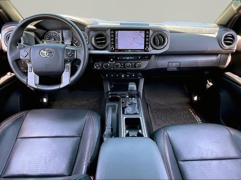 Used 2022 Toyota Tacoma TRD Pro AWD/4WD image 7
