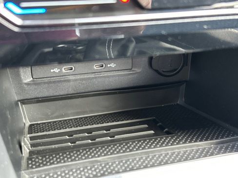 New 2025 Volkswagen Taos SEL image 46