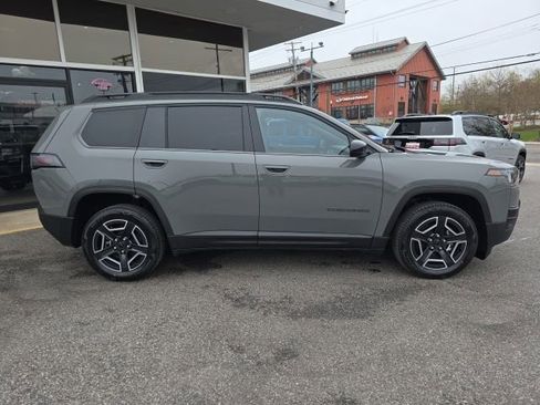 New 2026 Jeep Cherokee Laredo AWD/4WD image 38