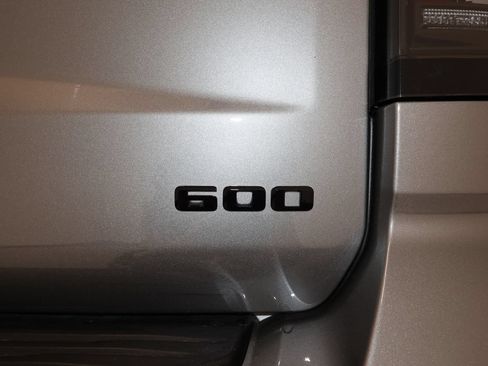 Used 2026 Cadillac Escalade ESV Platinum Sport w/ LPO, ONYX Package AWD/4WD image 41
