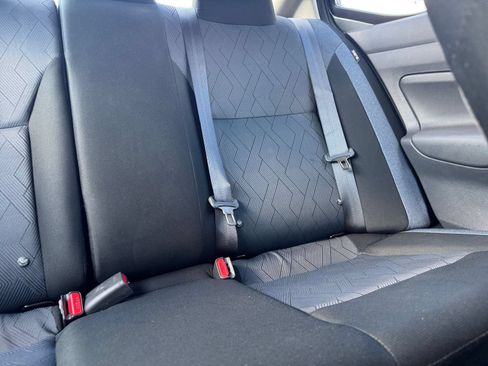 Used 2025 Nissan Versa SV FWD image 34