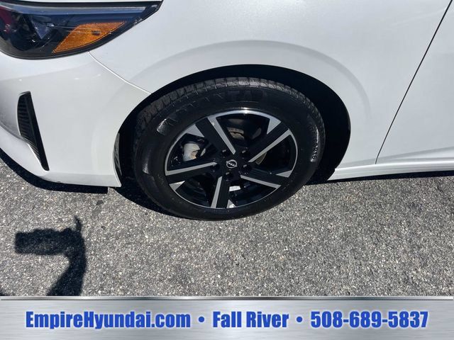 Used 2024 Nissan Sentra SV FWD image 12
